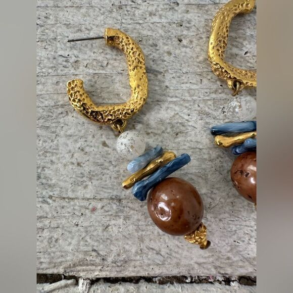 Vintage 80s Hammered Gold Tone With Stacked Dangle Earrings - Picture 4 of 6